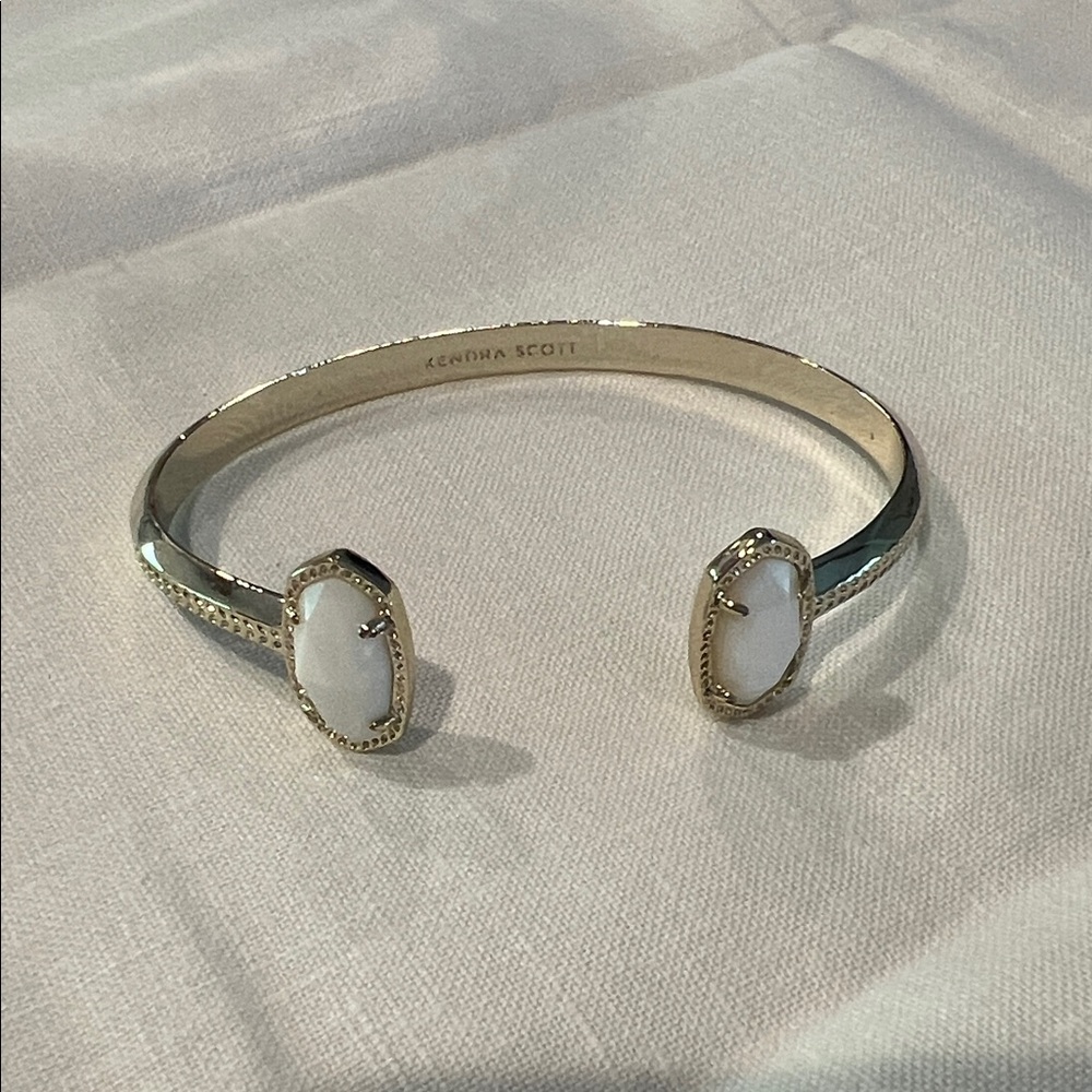 Kendra Scott Silver and White Modern Bracelet